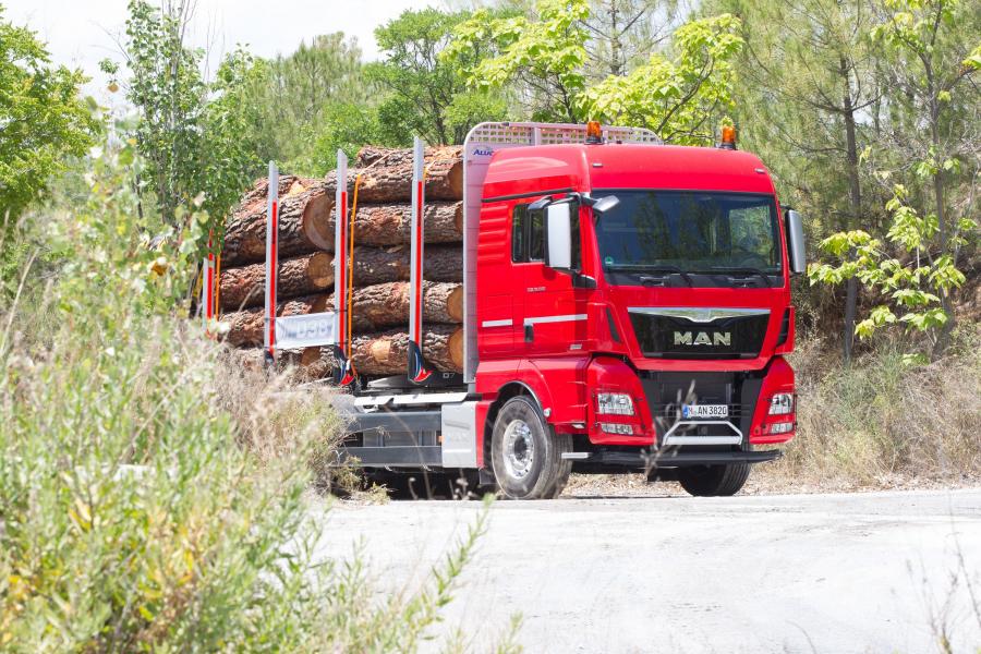  MAN TGX 33.560 6x4 BL XLX Cab 2014 года  (фото 2 из 6)